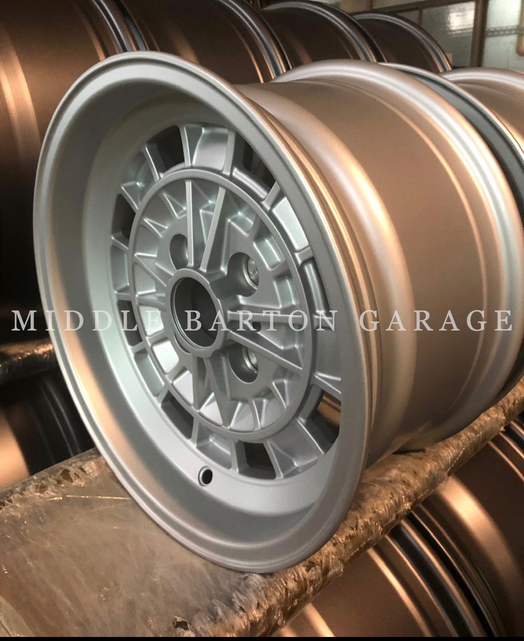 ALLOY WHEEL CAMPAG STYLE 7X13